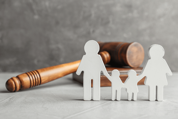Fachanwältin für Miet- und Wohnungseigentumsrecht  Weitere Schwerpunkte:  Ehe- und Familienrecht, Vertragsrecht